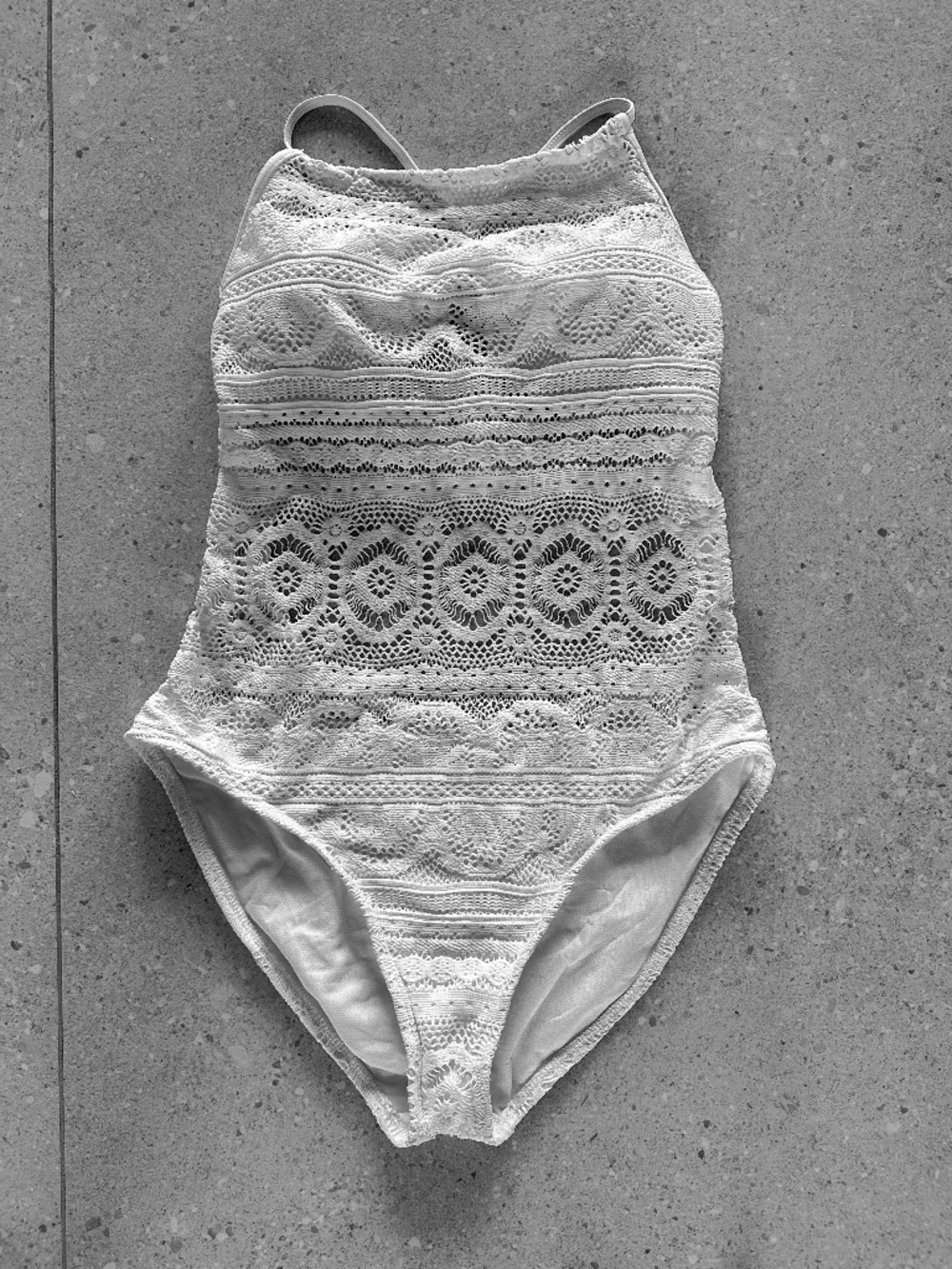 KENNETH COLE REACTION SWIMWEAR LADIES ONE PIECE SIZE LARGE